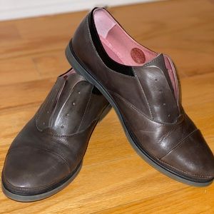 Pikolinos leather menswear inspired flat, 1” heel